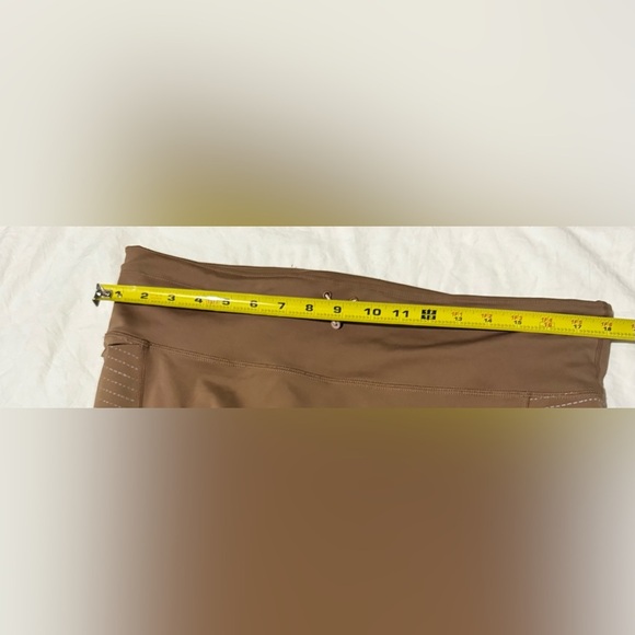 Nike Brown High-Waisted Leggings with Mesh Panels - Picture 5 of 6